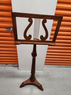 Authentic Music Stand
