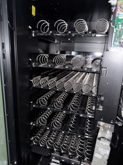 AP113 Snack Vending machine