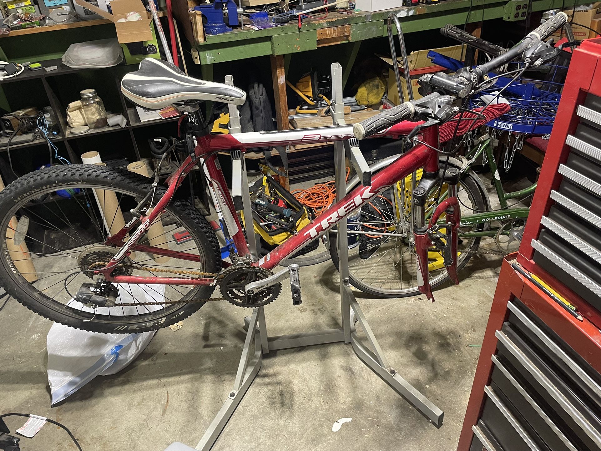 Adjustable Bike Stand
