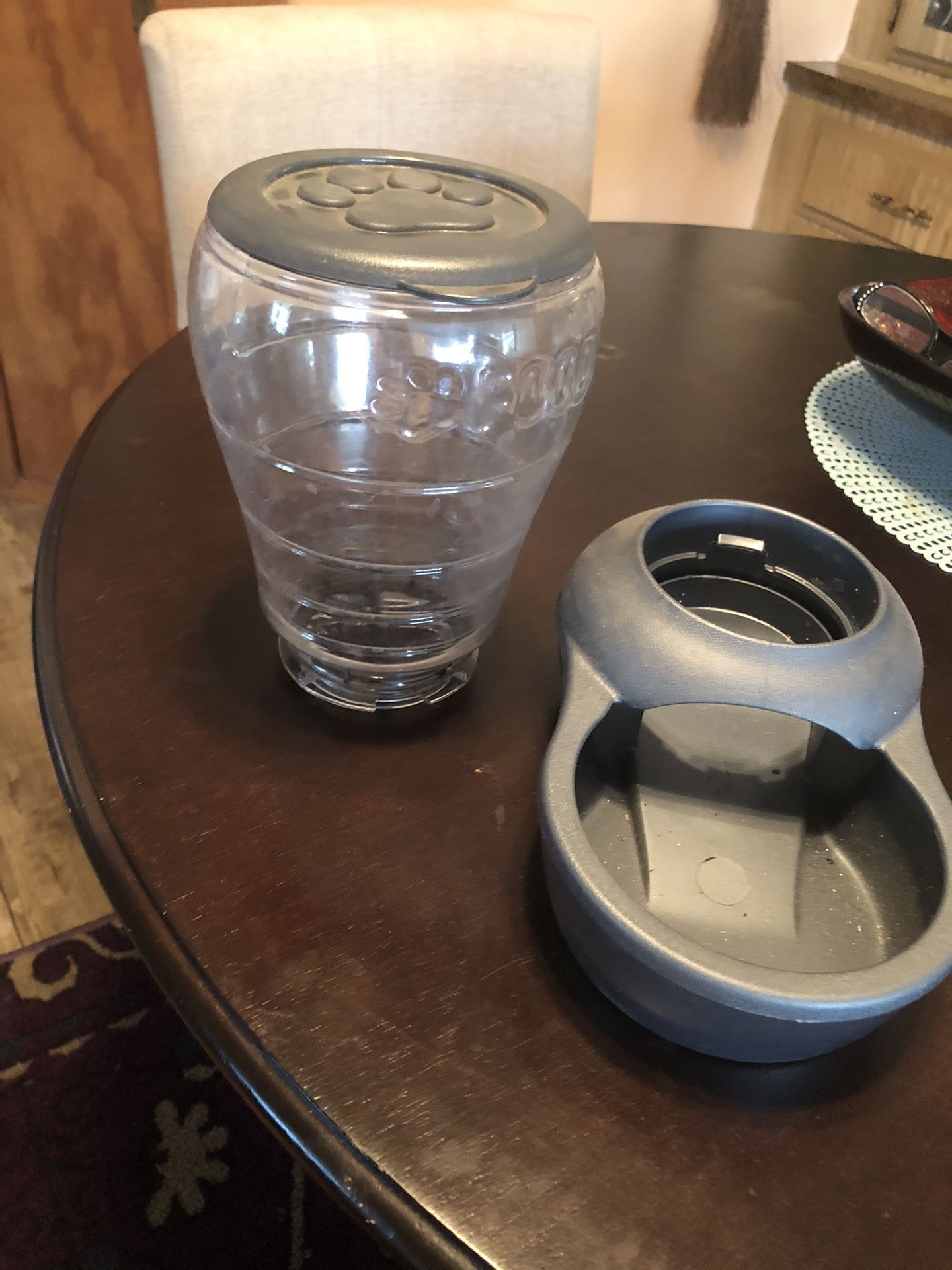 Pet Feeder