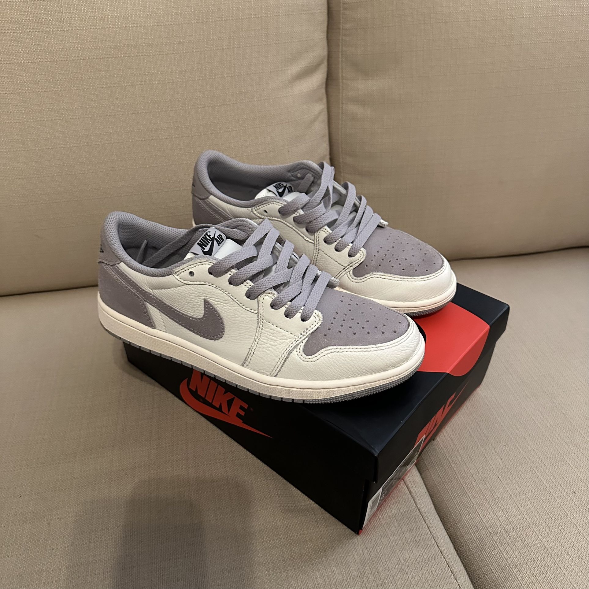 Air Jordan 1 Retro Low OG “Atmosphere Grey”