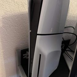Ps5 Comes With 2 Controllers And 2 144hz Monitors 24in Curved And Ps Plus With 2k25 & More Games