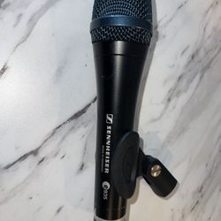 Sennheiser e935 Dynamic Microphone