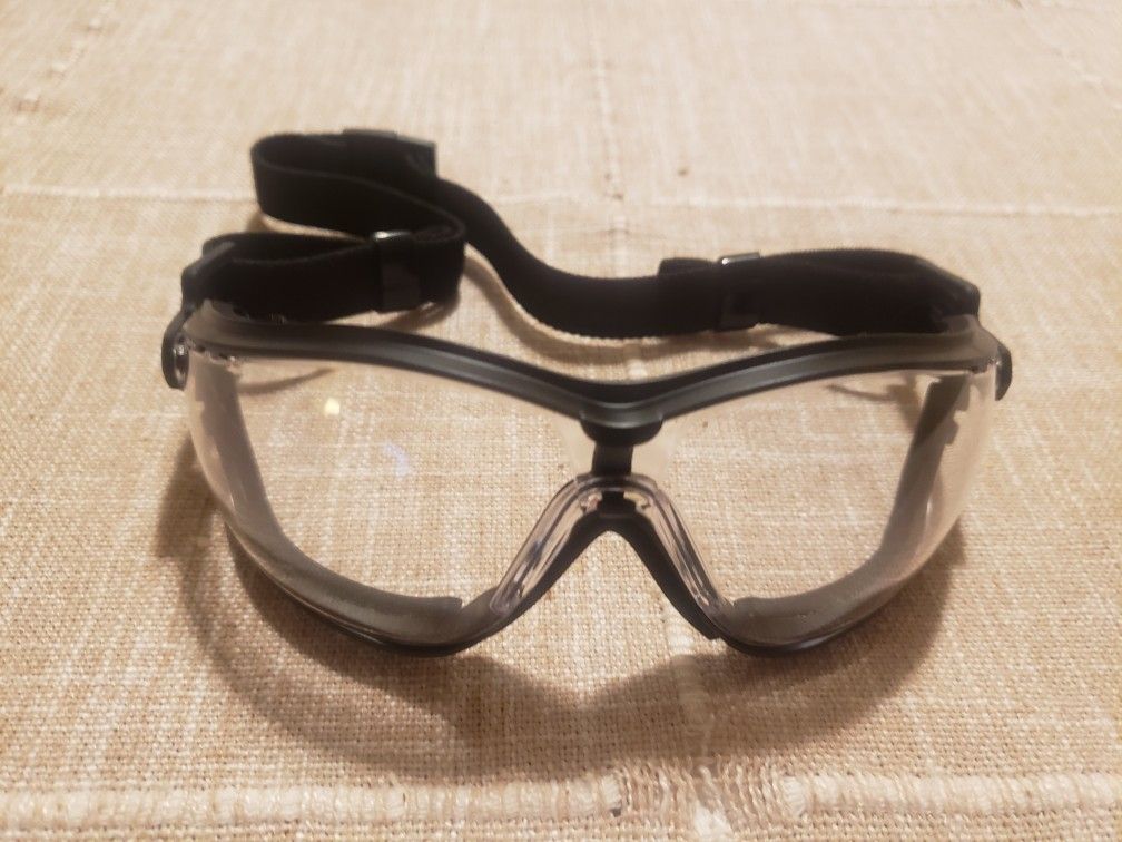 Pyramex V2G Safety Glasses