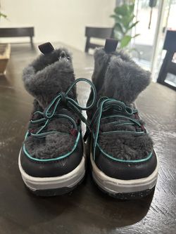 ZARA boys Snow Boots SIZE 11 (EU 28)