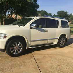 2010 Infiniti Qx56