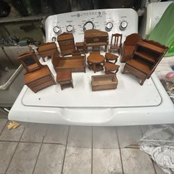 Vintage Doll House Furniture 