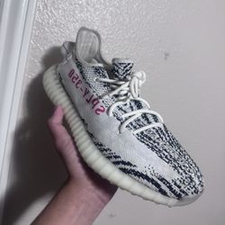 Yeezy 350 Zebra V2