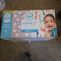 Honest SIZE 3 DIAPERS  With 136 Count