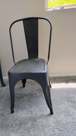 4 sturdy metal chairs