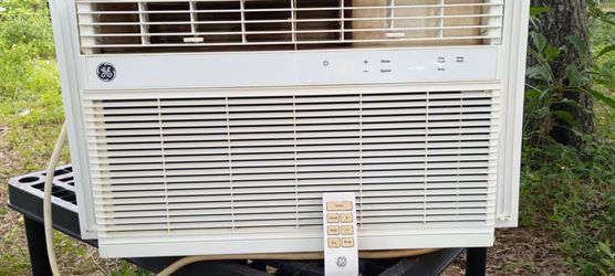 12,000 BTU a/c with HEAT!