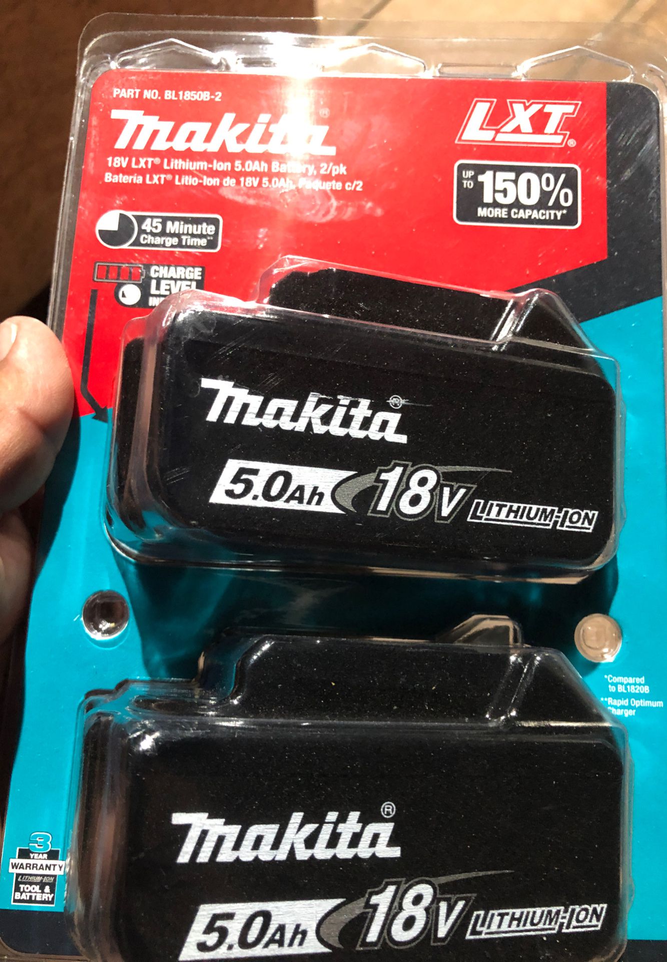 2 Makita batteries new
