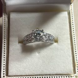 925 Moissanite Silver-Colored Round Cut Engagement Ring Size 6