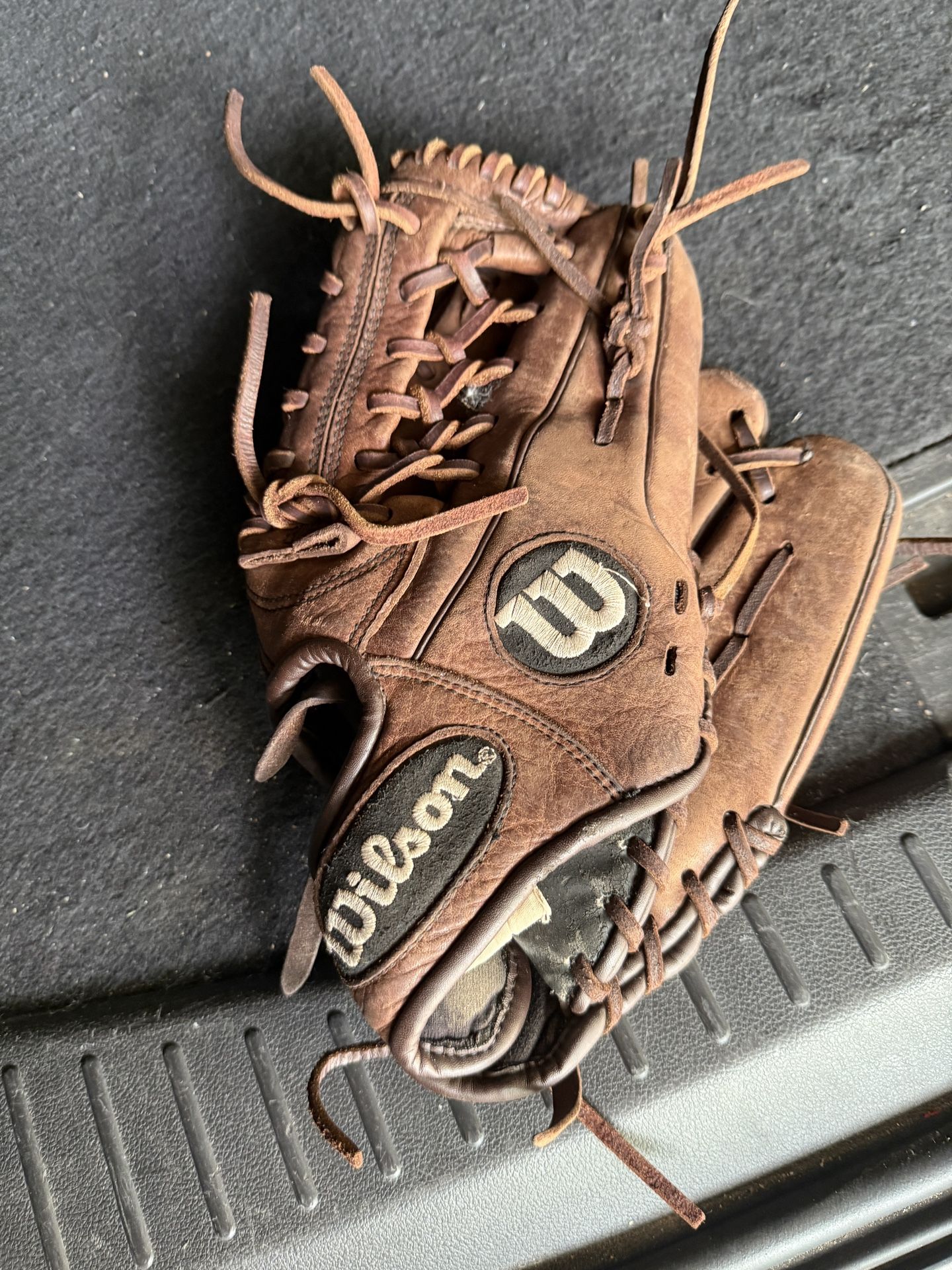 Wilson A950 Glove