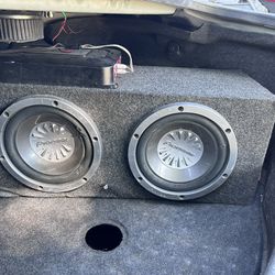 Pioneer 10 inch woofers in box with pioneer 600 W amp for channel