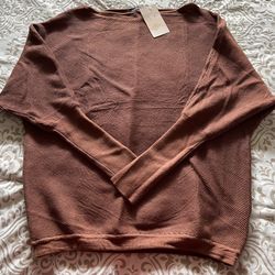 Woman Sweater - Medium Size