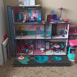 LOL Doll House