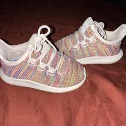 Toddler Tubular Adidas Size 6