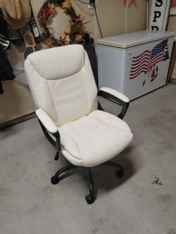 Off white Desk chair
