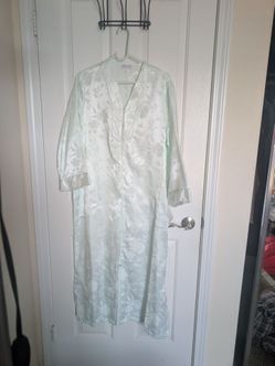 Makeup gown