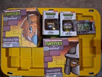 TMNT figures (Kidrobot)