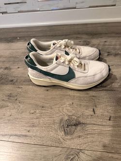 Nike Low-Top Sneakers White and Teal