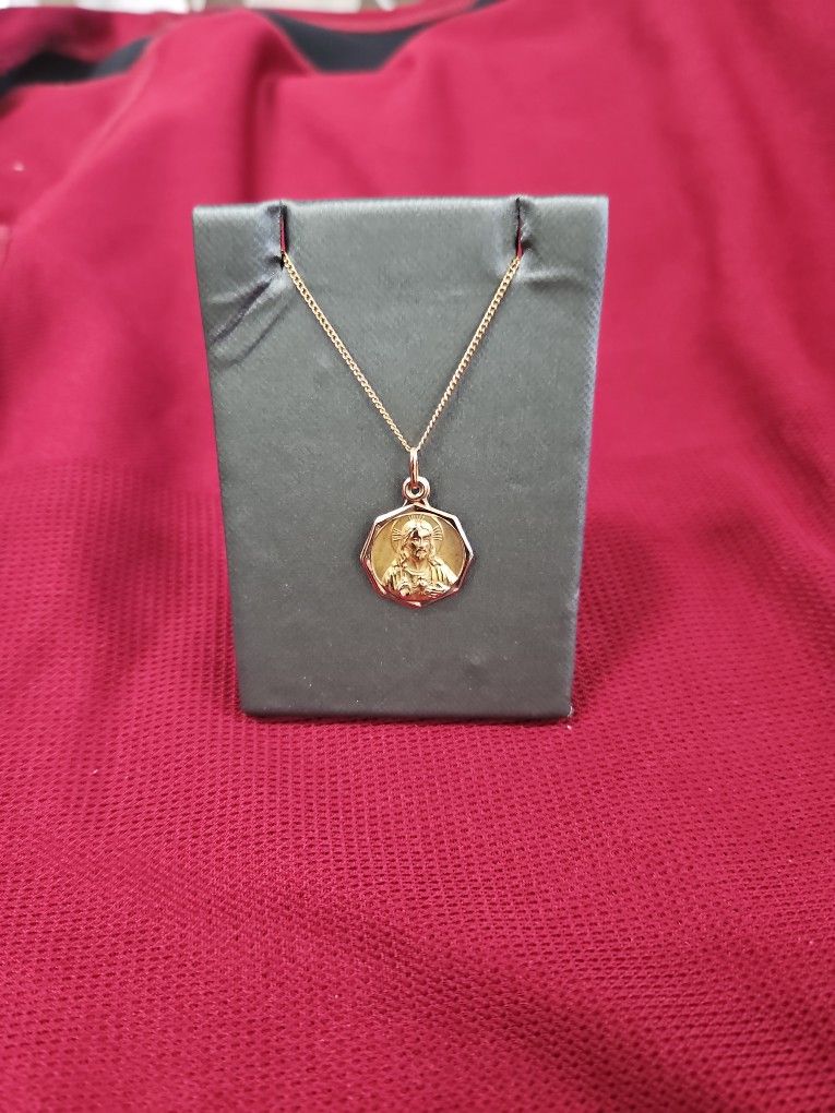 14k Two Sided Medal Nice Pendant