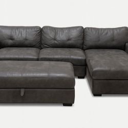 Fred Meyer Gray Sectional (Free Delivery)