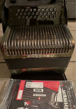 Hohner Corona C-II GCF Accordion Red to Gold