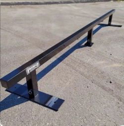 The Franklin St. Obstacles Packable Flat Bar Rail is a must have skate obstacle for any skater!