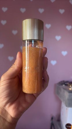 Free Carolina Herrera Good girl body glitter