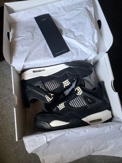 Nike white thunders