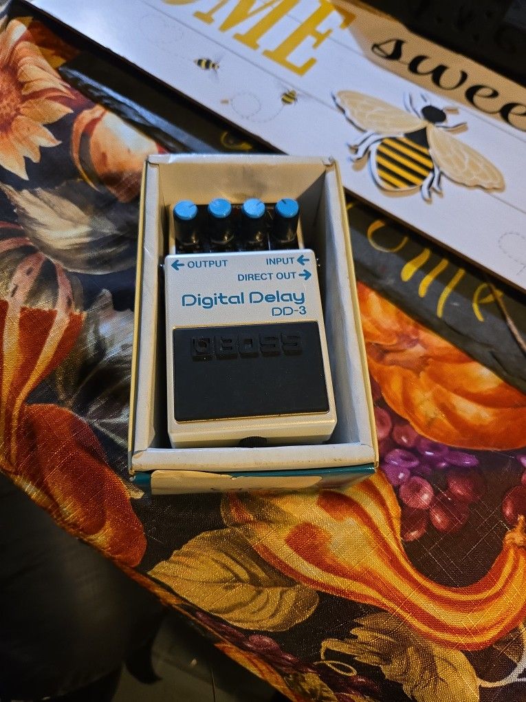 Digital Delay Guartar