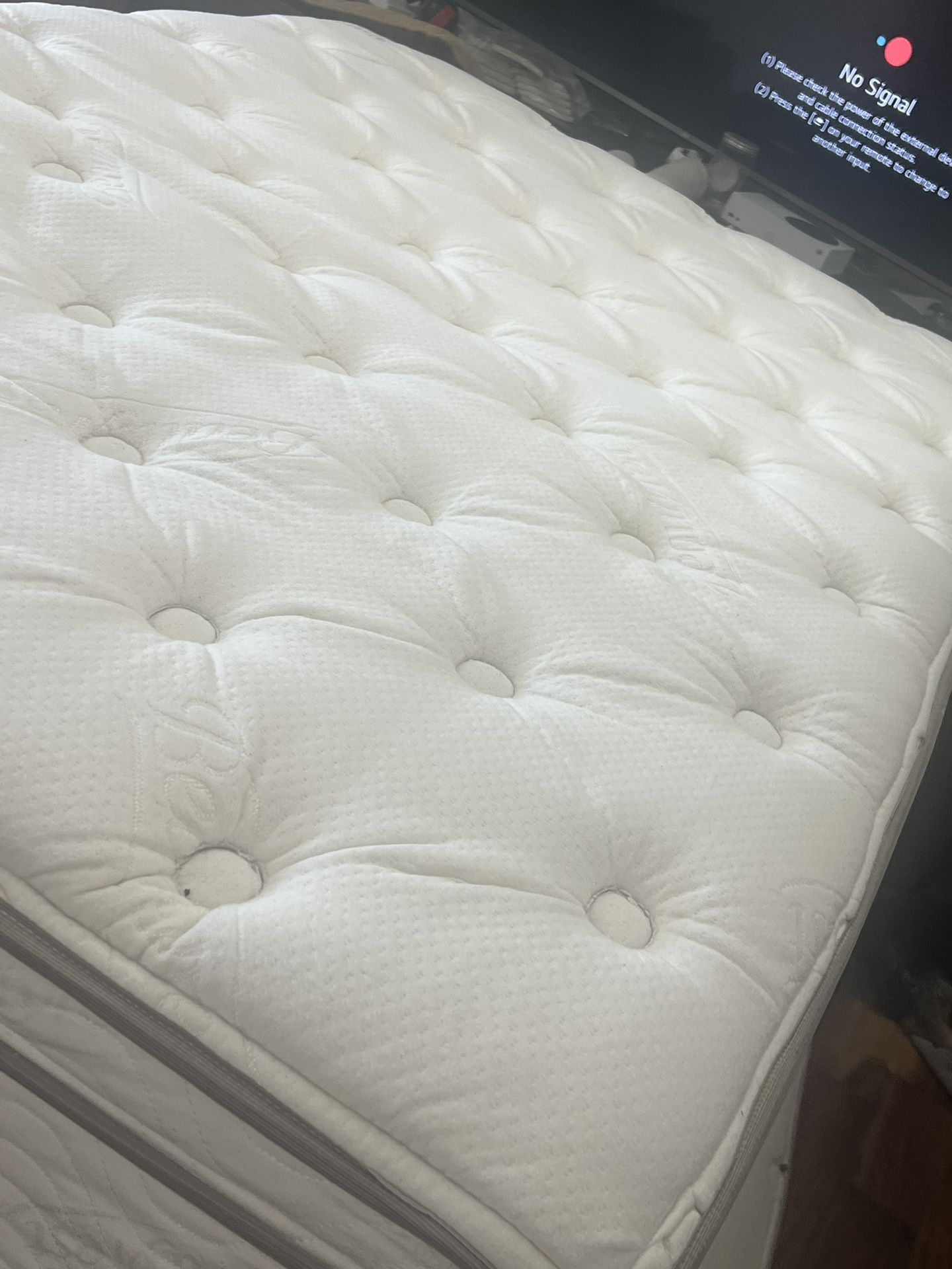 USED FULL SIZE BEAUTYREST PILLOWTOP MATTRESS WITH BOX SPRING DELIVERY