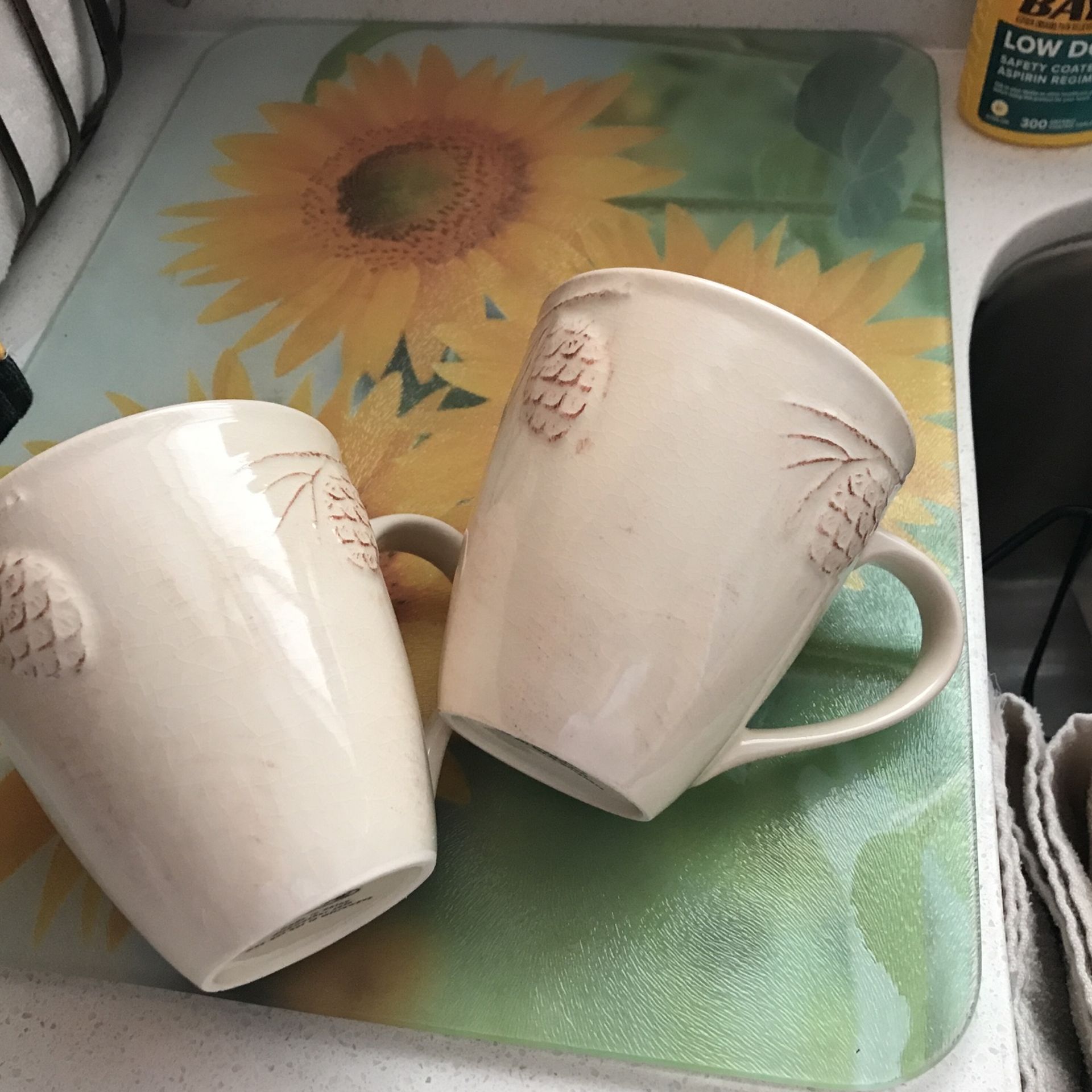 2 10” HOME Holiday Pine Cone Cream Mugs