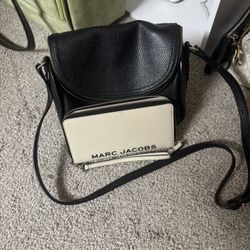 Marc Jacobs Black Leather Crossbody Purse & Matching Wallet Combo – Timeless Elegance!