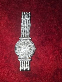 COOL SPINNING SKELETON WATCH