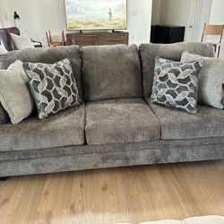 Brand New Gwendolynne 92''  Sleeper Sofa By Hokku Designs