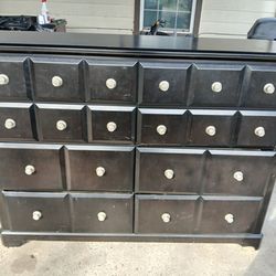 Black 8 Drawer Dresser
