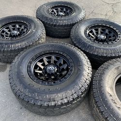 16” Fuel Covert Wheels For 6x139 (6x5.5) and 32” TOYO Open Country All-Terrain Tires