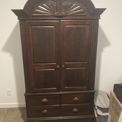 Armoire
