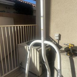 Everlast Punching Bag Stand