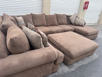 SECTIONAL COUCHES DELIVERY AVAILABLE