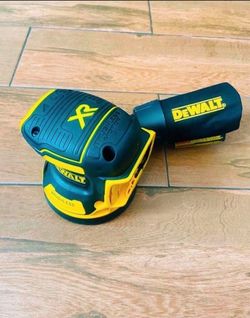 Dewalt sander Xr