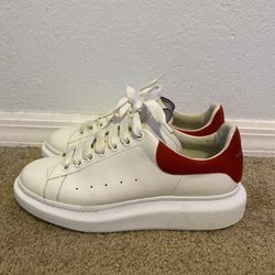 Alexander Mqueen Men’s Oversized Suede Heel Detail Sneakers