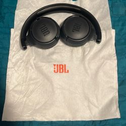 JBL Headphones Tune 520BT