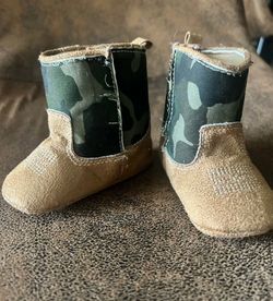 Baby shoes