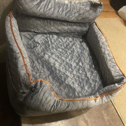 “New”(Brand New)Pet Car Booster Seat”Sold W/O Restraint Straps(retail$89)