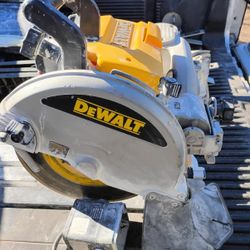 Dewalt-D36000S 10 in. High Capacity Wet Tile Saw with Stand