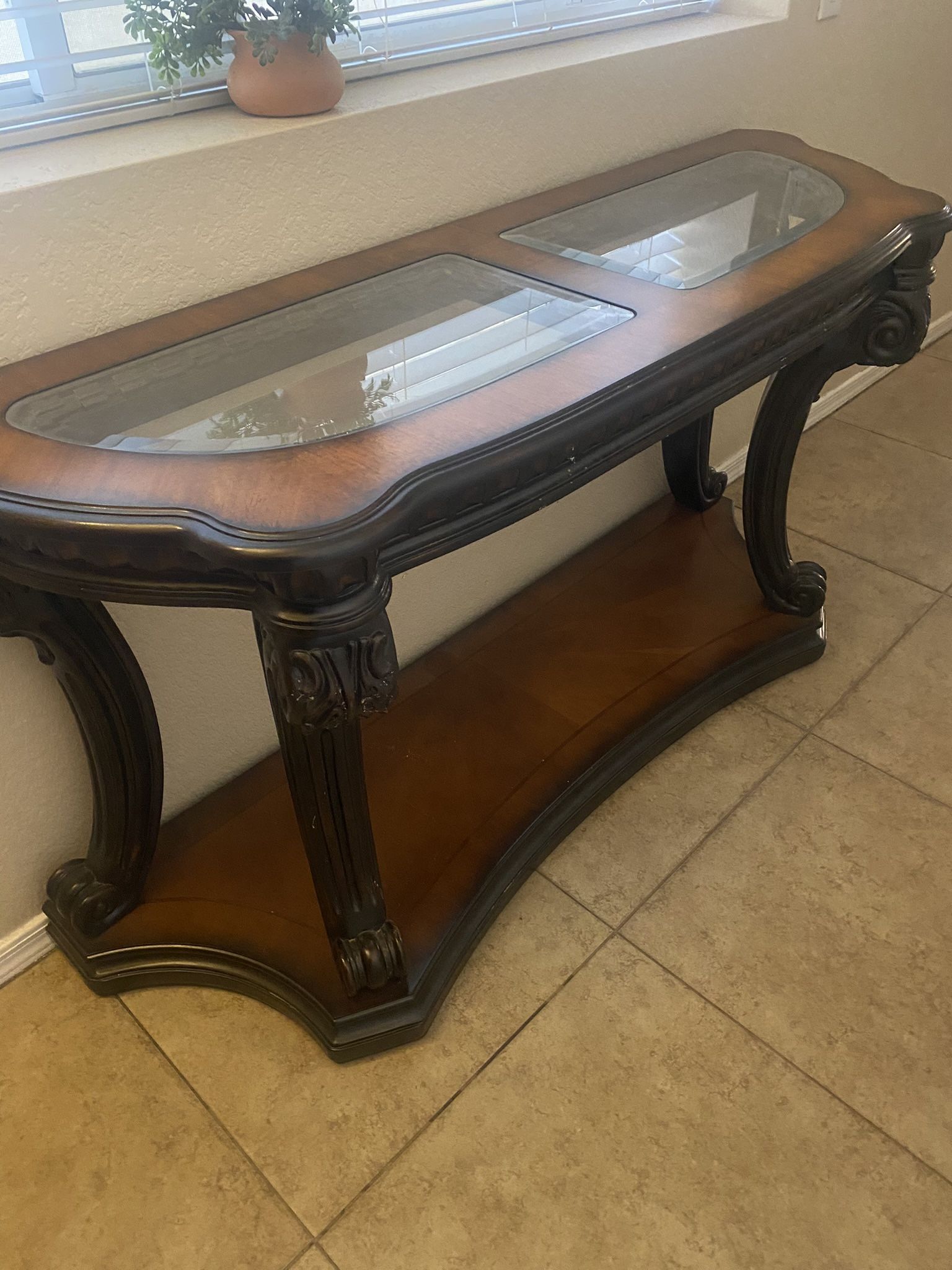 Beautiful Sofa Table, Console, great condition. Solid  sturdy. This was expensive 
